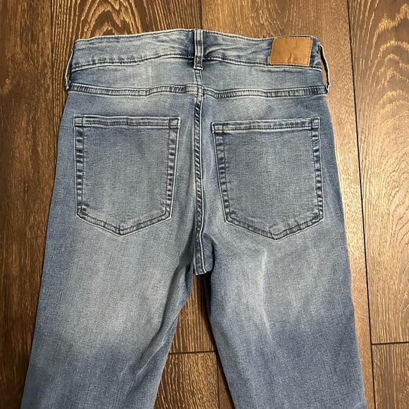 Aeropostale Women’s 6 Long Jeans - Picture 5 of 6